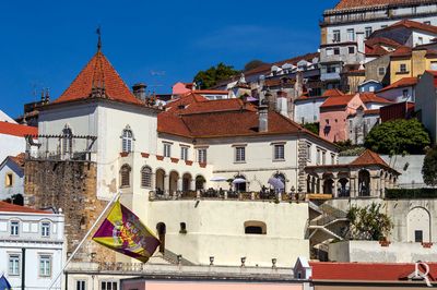 O Colgio de Sto Antnio da  Estrela e a Torre de Belcouce