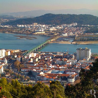 Ponte Metlica Ferroviria e Rodoviria sobre o Rio Lima