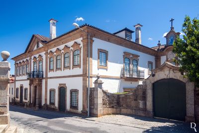 Covilhã, Tortosendo.
Arquitetura residencial, barroca.
Proteção: não atribuída.
Época de construção: Séc. 18.
Paula Figueiredo (excertos), in http://www.monumentos.gov.pt/Site/APP_PagesUser/SIPA.aspx?id=9333