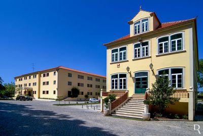 Alcobaça, União das freguesias de Alcobaça e Vestiaria.
Termas.
Proteção: não atribuída.
Início da construção: Séc. 19.
Cecília Matias (excertos), in http://www.monumentos.gov.pt/Site/APP_PagesUser/SIPA.aspx?id=25149