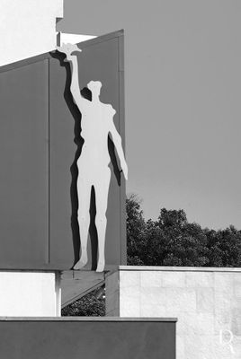 U. F. de Leiria, Pousos, Barreira e Cortes