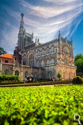  Mealhada, Luso.
 
Palacete ao gosto ecltico da poca, revivalista e neomanuelino.

Proteo: Monumento Nacional.

poca de construo: Sc. 19.

Margarida Alada, Carlos Ruo, Ceclia Matias, Lina Oliveira, Paula Correia e Maria Fernandes [excertos], in http://www.monumentos.gov.pt/Site/APP_PagesUser/SIPA.aspx?id=5687 


