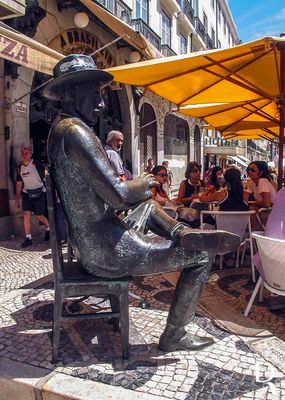 Fernando Pessoa na Brasileira