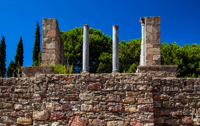 rea do Castelo Velho com as Runas da Cidade Romana de Mirbriga (IIP)