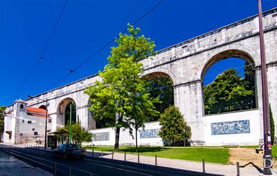 O Aqueduto Junto ao Jardim das Amoreiras