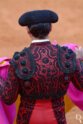 El Traje de Luces