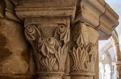 Capitis do Claustro da S