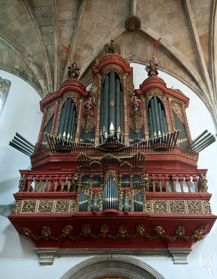 O Órgão da Igreja de Santa Cruz