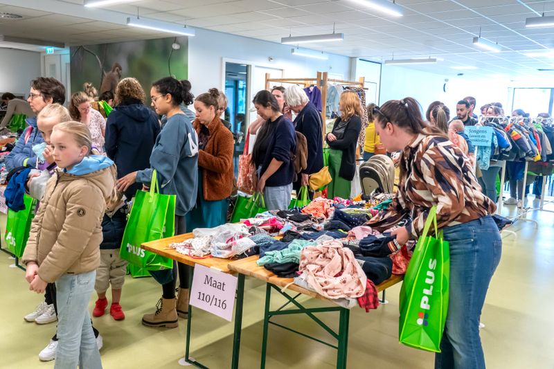Kinderkledingbeurs op het Avontuur in Hoef en Haag