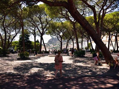 Place de Palais grounds