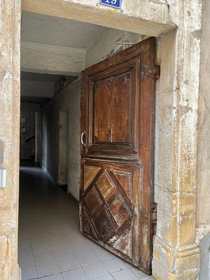 Old Door - Trevoux..