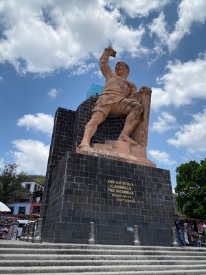Guanajuat - Martyr's Monument