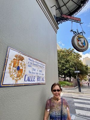 French Quarter - bilingual signage