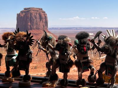 Danseurs De la danse du serpent, Monument Valley National Park, Boutique de Souvenir, bord de fentre, Az , USA