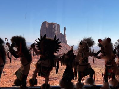 Danseurs De la danse du serpent, Monument Valley National Park, Boutique de Souvenir, bord de fentre, Az , USA