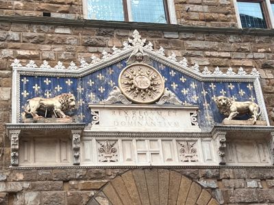 Ornement de porte a Florence