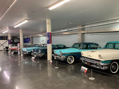 Lucky's Garage. Left to right, 1956 Ford, 1959 Cadillac, 1957 Chevrolet, late 1950s Pontiac, 1950s ???, 1956 Mercury (5330)