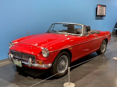 1969 MGC Roadster, an MGB equipped with a 3.0 liter Austin 6-cylinder engine to comply with U.S emissions regulations (5285)