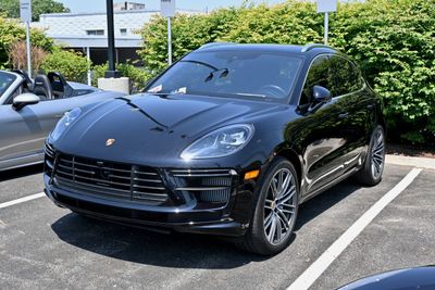 2020 Porsche Macan Turbo in Black (DSC_1825)