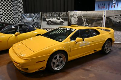 1997 Lotus Esprit V8 presented by Jaime and Emmitt Goffaux (2494)