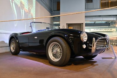 1964 AC Cobra (with COX serial no., completed in the UK by AC and shipped directly to Canada) presented by Robert Davis (2536)