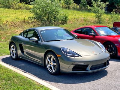 TOUR #4: Canary Grill, Berkeley Springs, WV, lunch stop, Aug. 19, 2023. (8425)