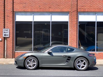 2023 Porsche 718 Cayman in Aventurine Green Metallic (982), PCA Chesapeake's Eastern Shore Tour (2257)