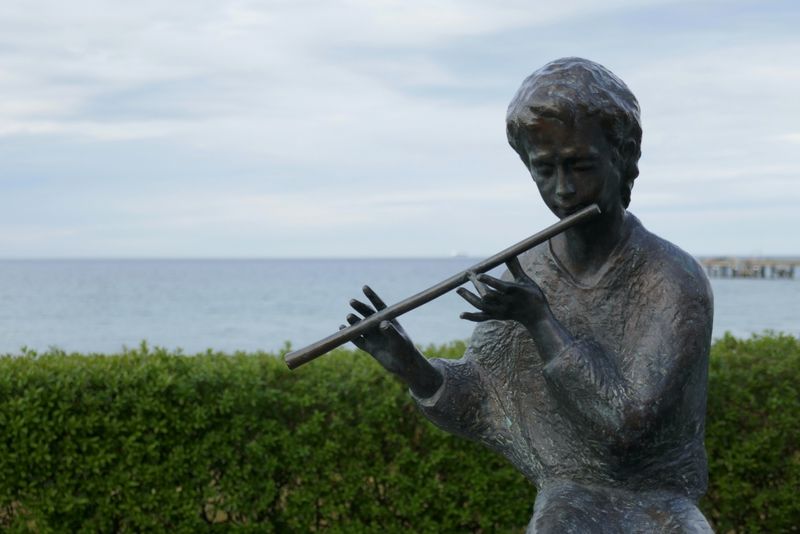 Flute player