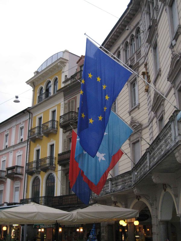 Je ne savais pas le Tessin si europhile