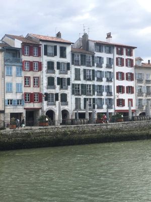 Bayonne