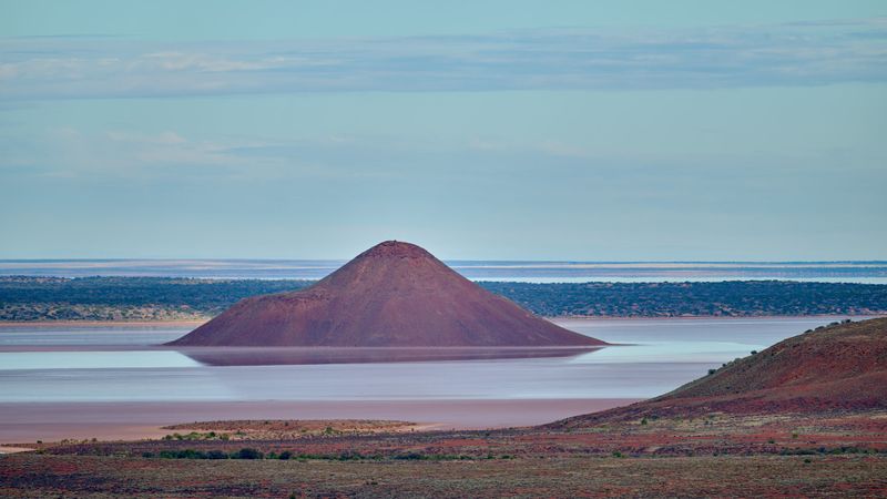 Island Lagoon, Stuart Highway, SA