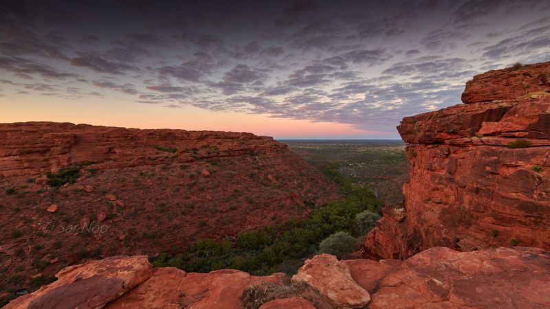Sunrise at the top of the Kings Canyon