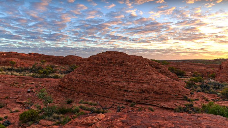 Sunrise at the top of the Kings Canyon