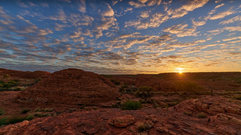 Sunrise at the top of the Kings Canyon