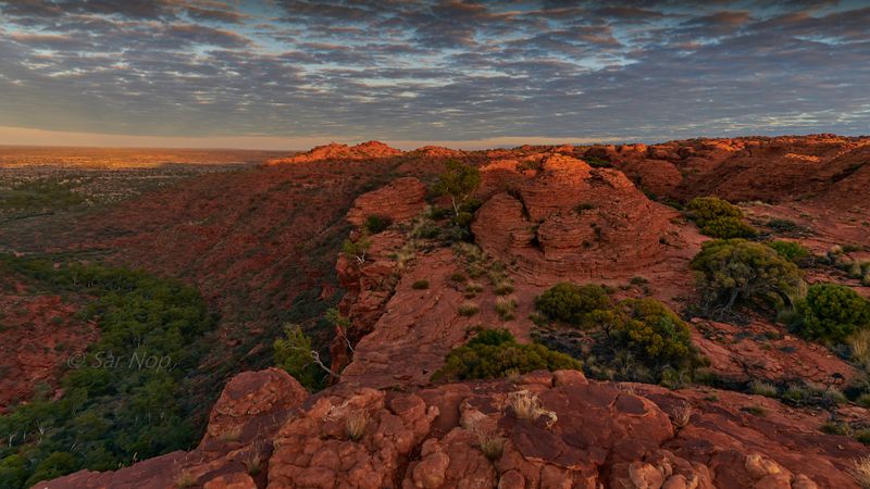 Sunrise at the top of the Kings Canyon