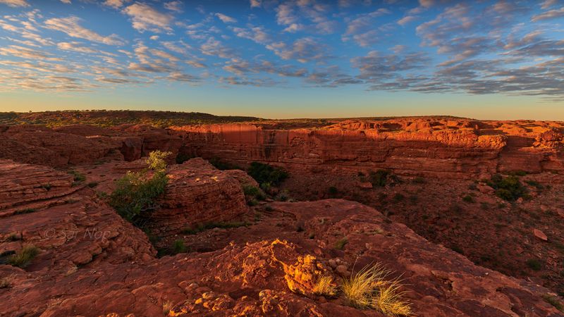 Sunrise at the top of the Kings Canyon