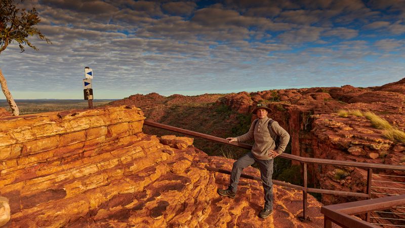 Sunrise at the top of the Kings Canyon
