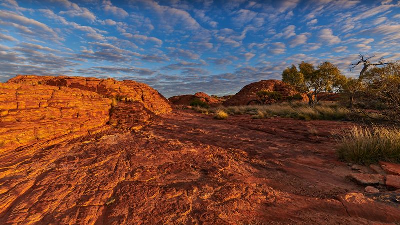 Sunrise at the top of the Kings Canyon