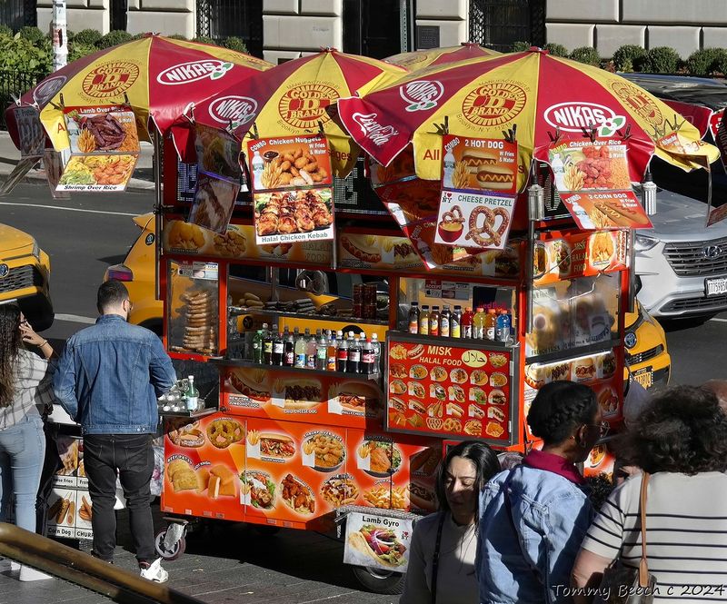 Street dining in New York City