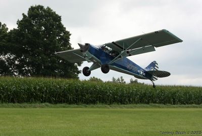 Aviat Husky A-1C-180 short field takeoff