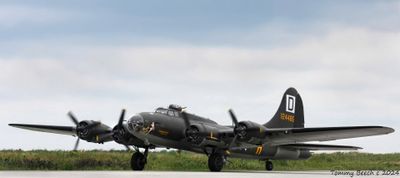 Boeing B-17F