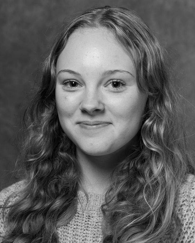 RJR - Headshots-1480.jpg
