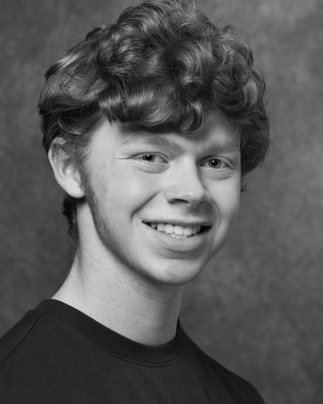 RJR - Headshots-1706.jpg