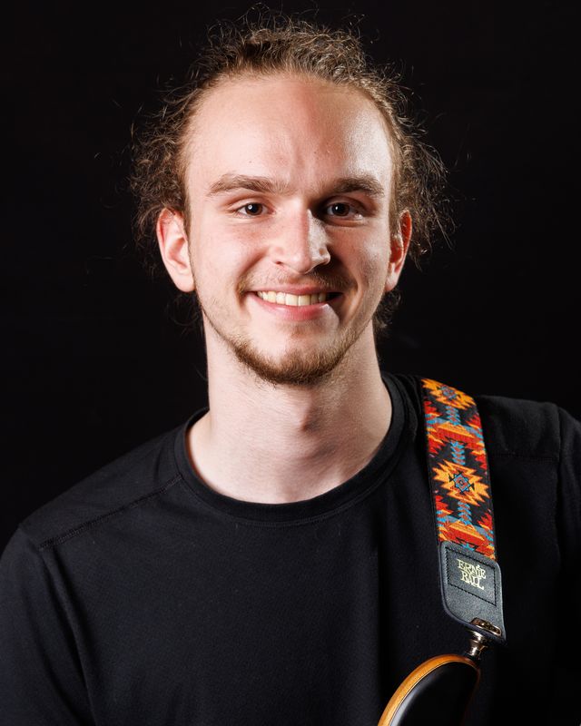 20250305-rjr-hadestown-headshots-3127.jpg