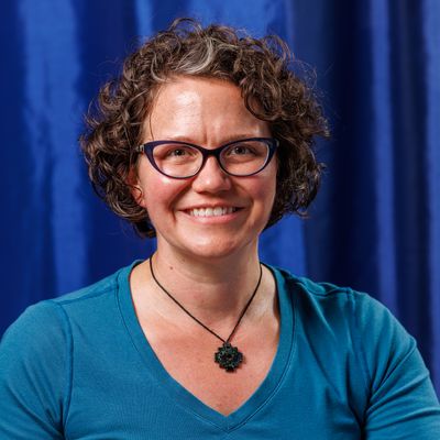 Headshot Test 2-230.jpg