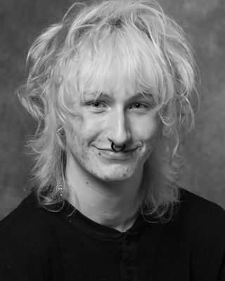 RJR - Headshots-1743.jpg