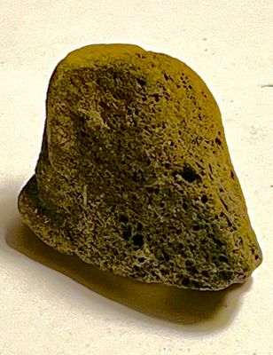 Cette pierre provient dun volcan de Patagonie
