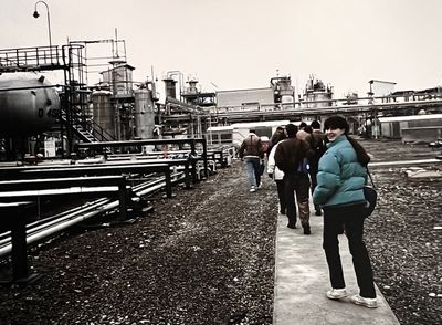 Le GRL visite les units chimiques de l'usine de Lacq