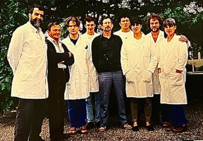 Labo Photochimie au grand complet - Que des savants!