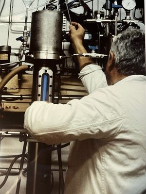 Alfred et le réacteur photochimique sous haute pression